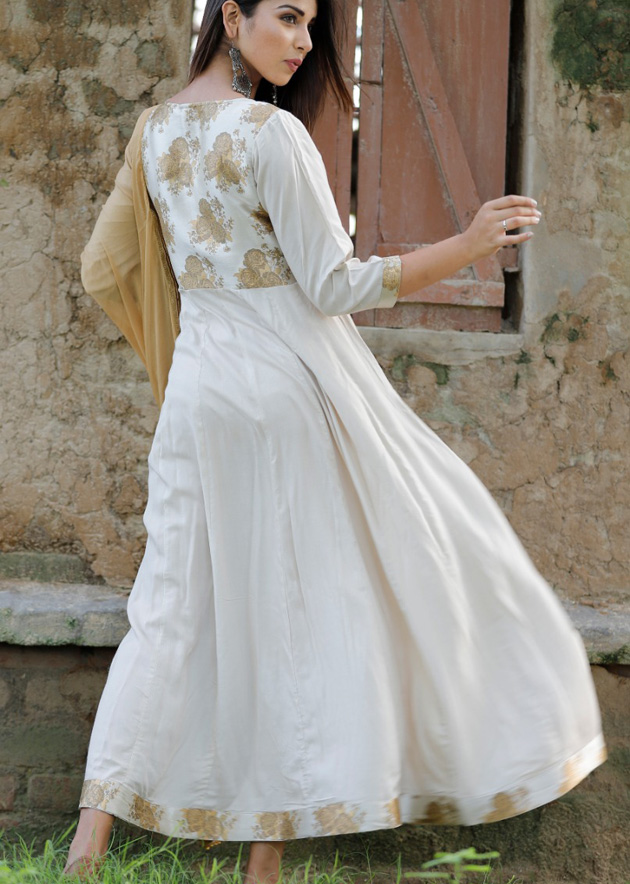 Women Designer Long Gown White Anarkali Kurti Dupatta Beautiful Flared Kurti  10X